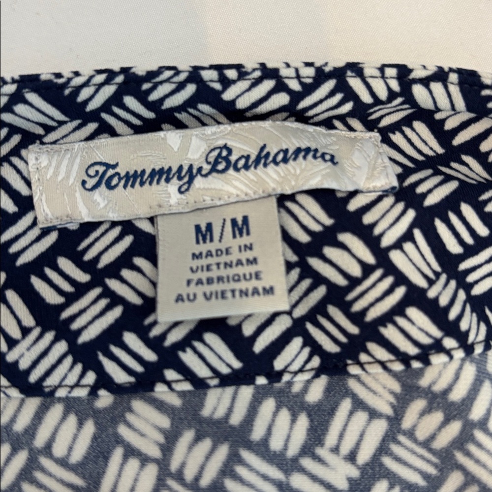 Tommy Bahama Women’s Navy & White Twist-Front Wrap Midi Dress. Size Medium - Picture 4 of 8